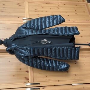 Eddie Bauer Women's Hooded Down Parka EUC Size  XS